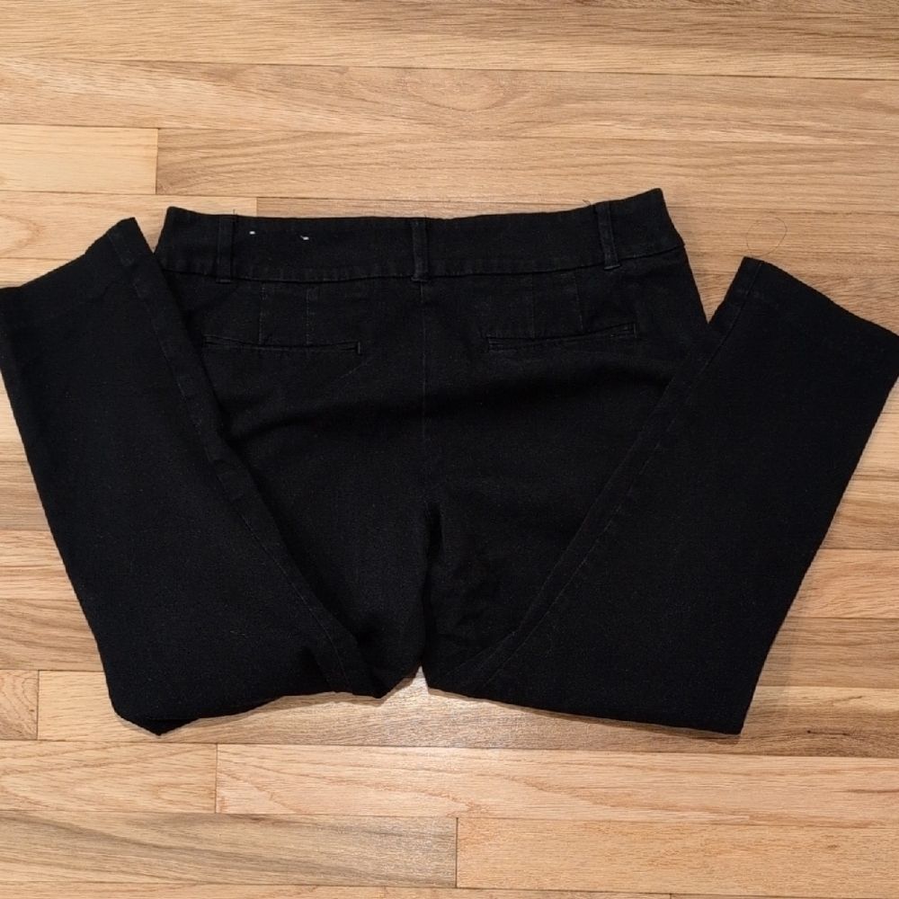 LOFT Women's Classic Black Skinny Jeans - Picture 3 of 3